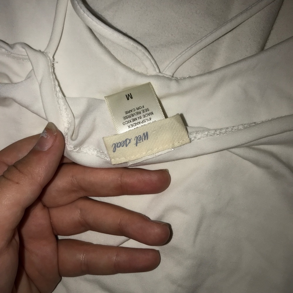 cross front cropped tank top